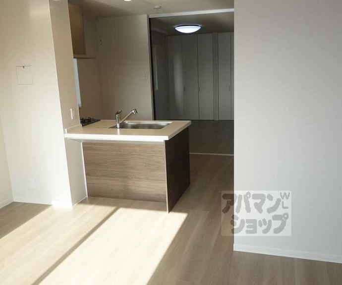 【シャーメゾン梅小路】間取