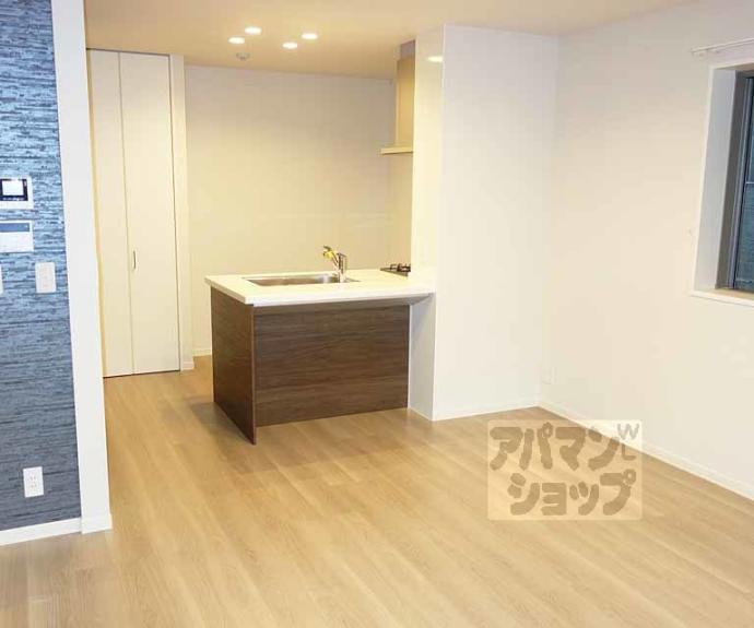 【シャーメゾン梅小路】間取