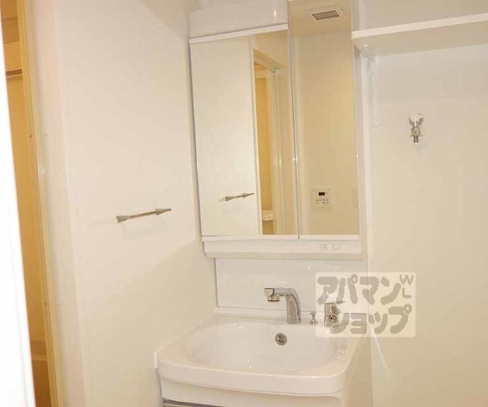 【Daiwa Grace Maison 京都西七条】間取