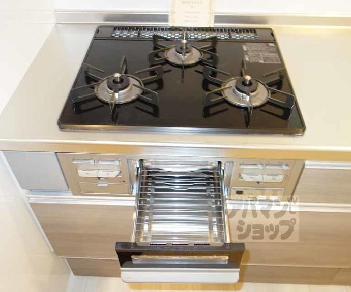 【アデウ　ドゥーエ】間取