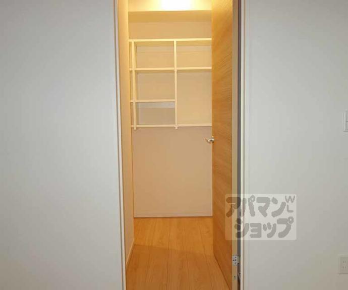 【Ｗｉｓｔｅｒｉａ西大路五条】間取