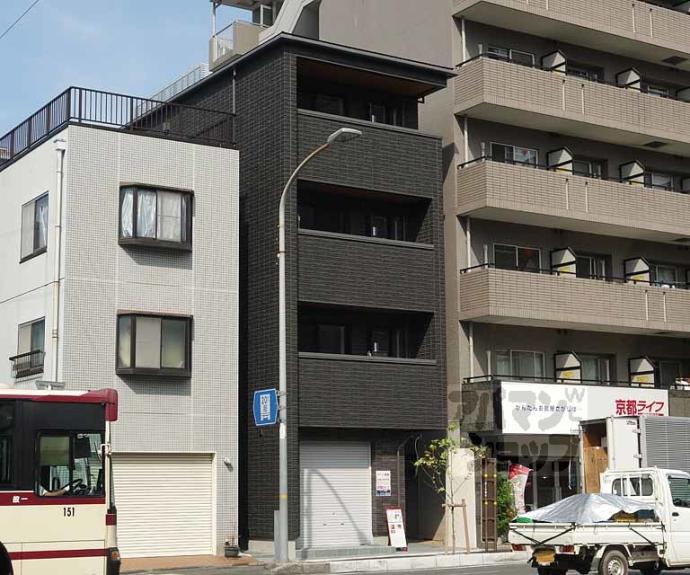 【ボワリジェール五条】間取