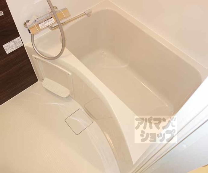 【ＴＨＥ　ＧＡＲＮＥＴ　ＳＵＩＴＥ　ＲＥＳＩＤＥＮＣＥ　西七条】間取