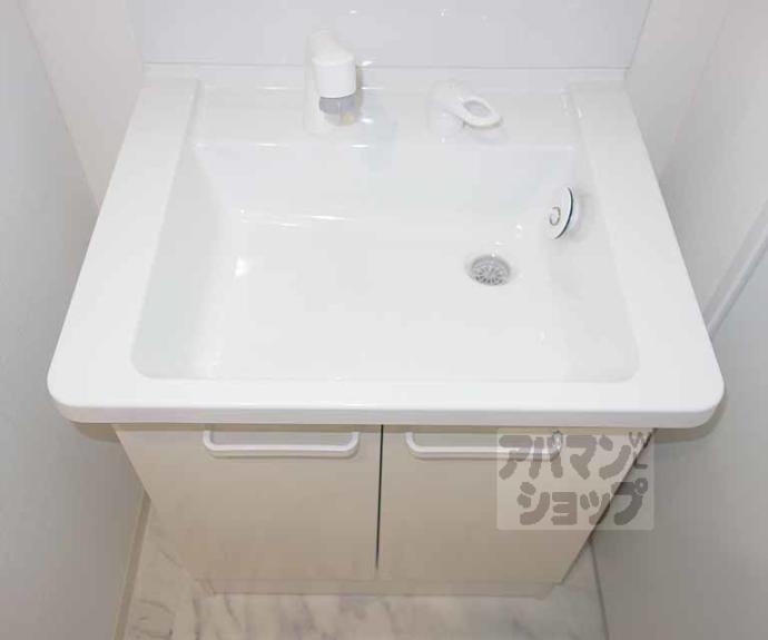 【THE GARNET SUITE RESIDENCE 西七条】間取