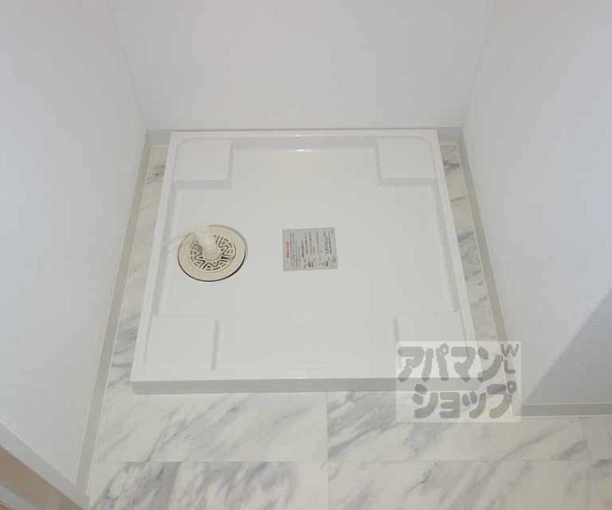 【THE GARNET SUITE RESIDENCE 西七条】間取