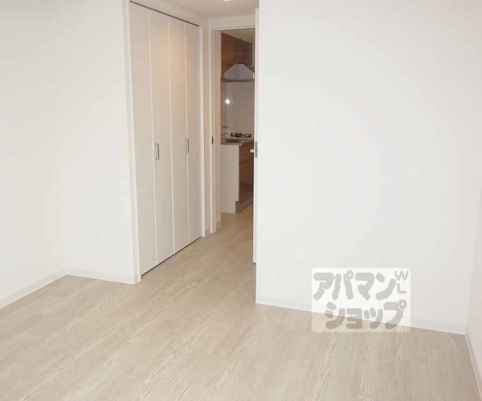 【ＴＨＥ　ＧＡＲＮＥＴ　ＳＵＩＴＥ　ＲＥＳＩＤＥＮＣＥ　西七条】間取