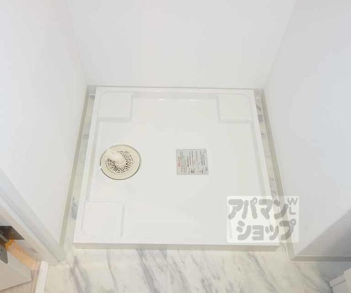 【ＴＨＥ　ＧＡＲＮＥＴ　ＳＵＩＴＥ　ＲＥＳＩＤＥＮＣＥ　西七条】間取