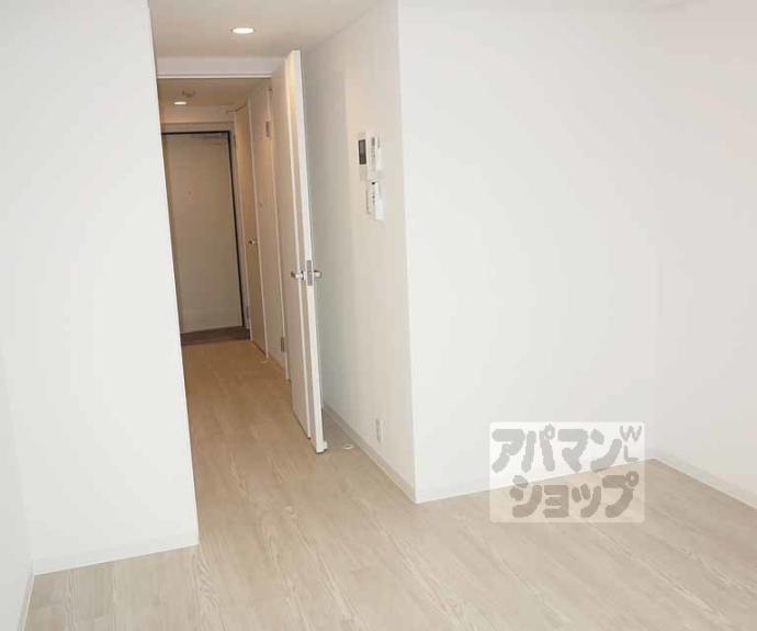 【ＴＨＥ　ＧＡＲＮＥＴ　ＳＵＩＴＥ　ＲＥＳＩＤＥＮＣＥ　西七条】間取
