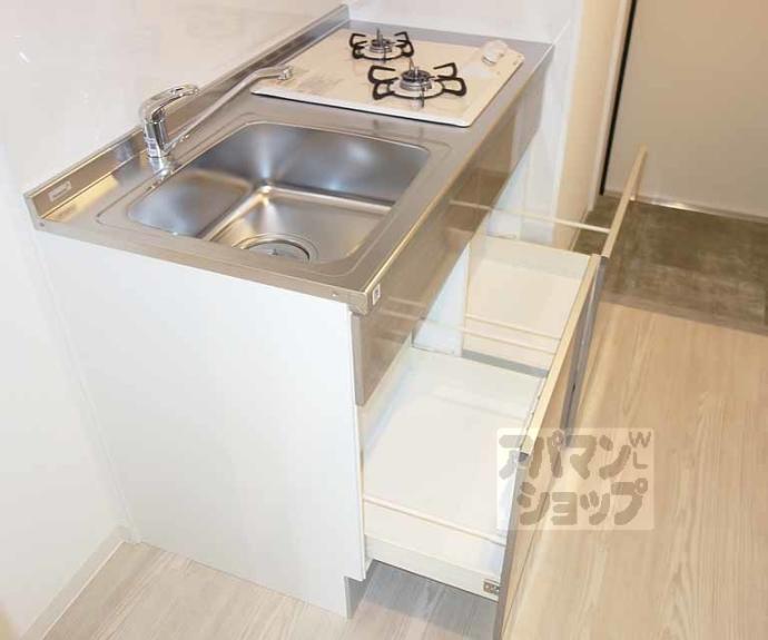 【ＴＨＥ　ＧＡＲＮＥＴ　ＳＵＩＴＥ　ＲＥＳＩＤＥＮＣＥ　西七条】間取