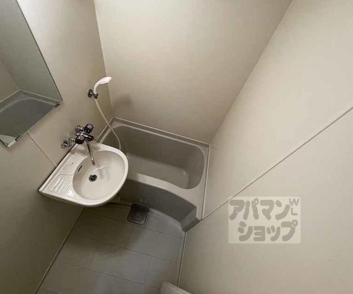 【シティキャスル四条】間取