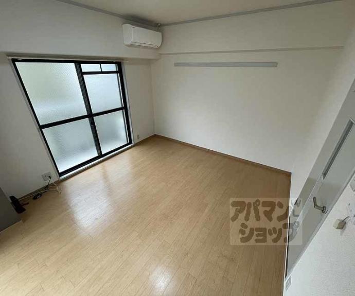 【シティキャスル四条】間取