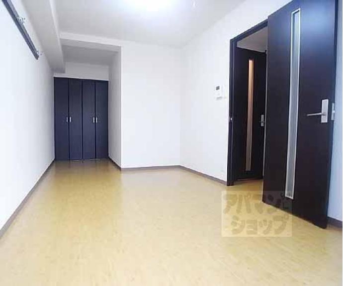 【アーバンロイヤル】間取