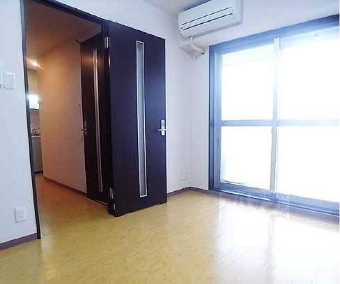 【アーバンロイヤル】間取