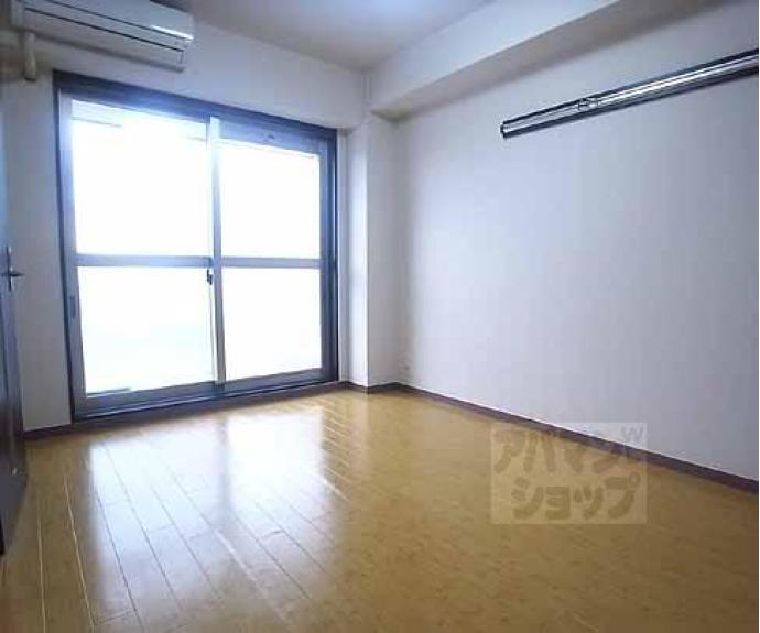 【アーバンロイヤル】間取