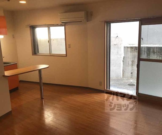 【エリーフラッツ嵐山】間取