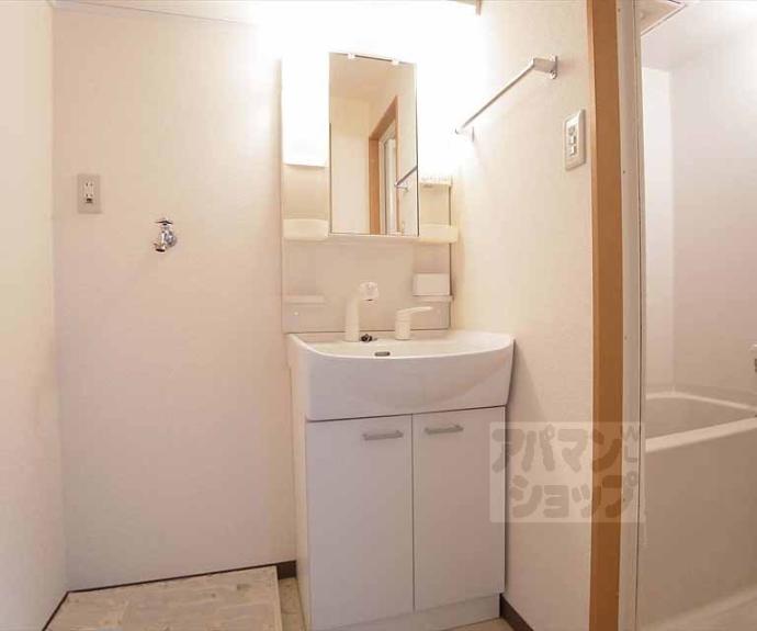 【エリーフラッツ嵐山】間取