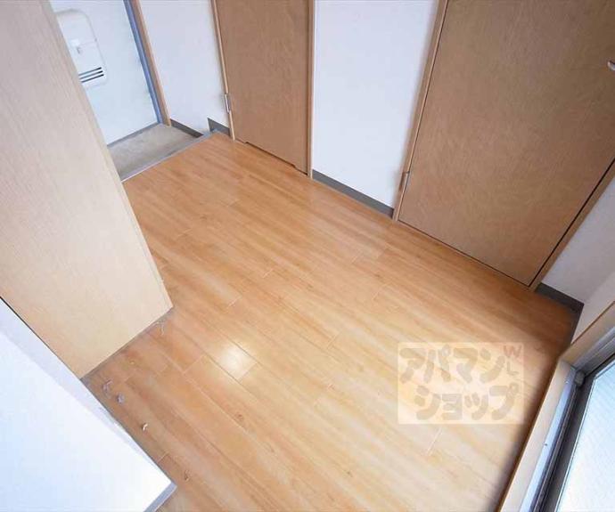 【エリーフラッツ嵐山】間取