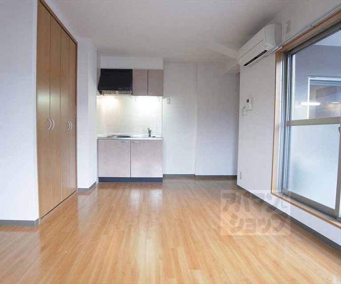 【エリーフラッツ嵐山】間取