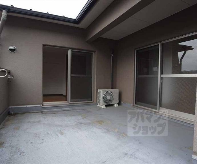 【エリーフラッツ嵐山】間取