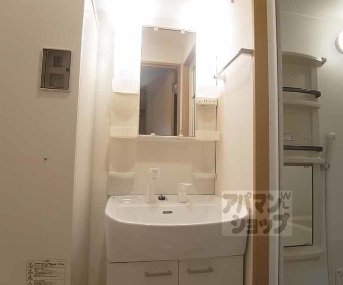 【エリーフラッツ嵐山】間取