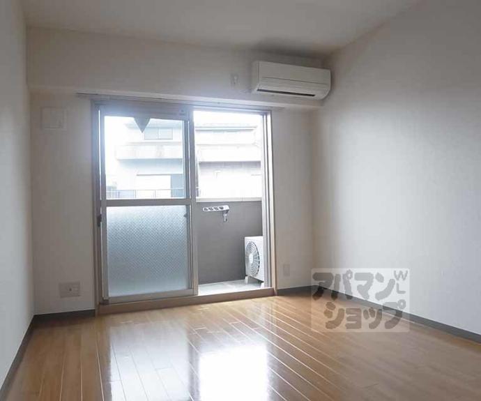 【エリーフラッツ嵐山】間取