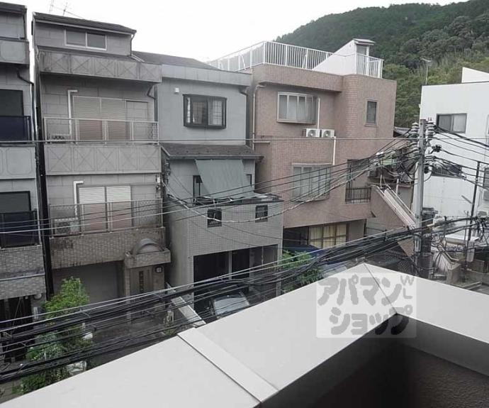 【エリーフラッツ嵐山】間取