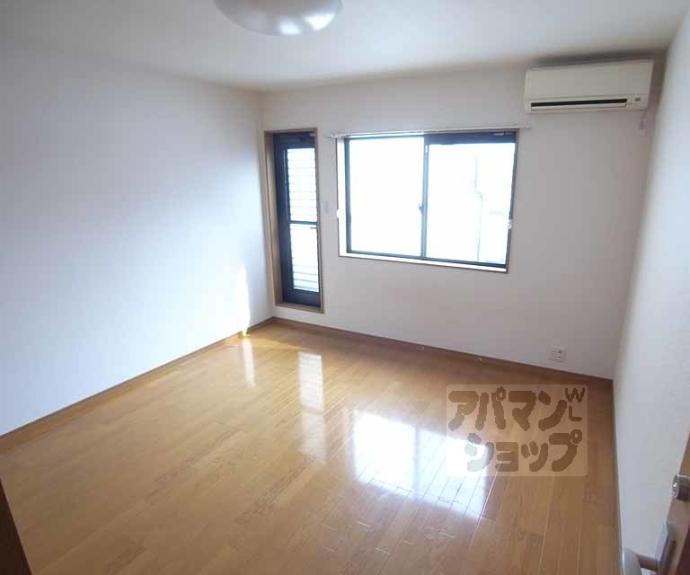 【カッシーヤ西院】間取