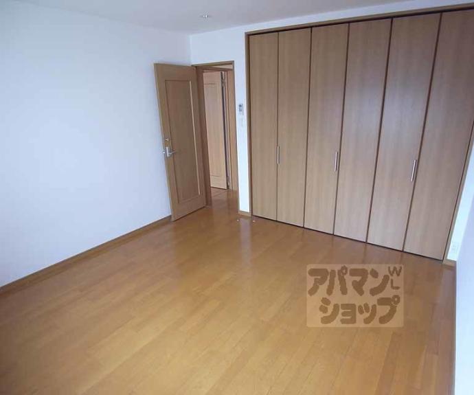 【カッシーヤ西院】間取