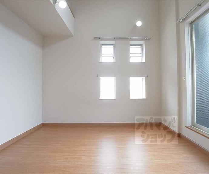 【エコール衣笠】間取