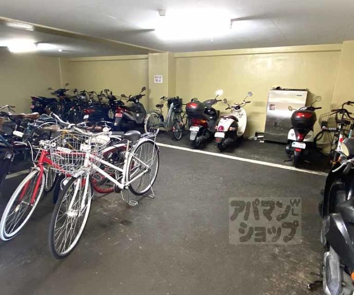 【GRAND RIVIERE西京極】間取