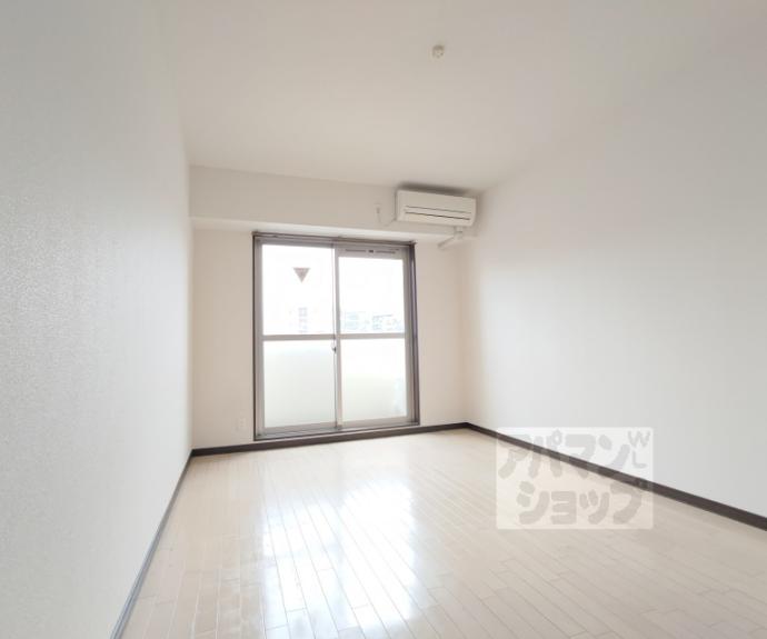 【グロリアス八条】間取