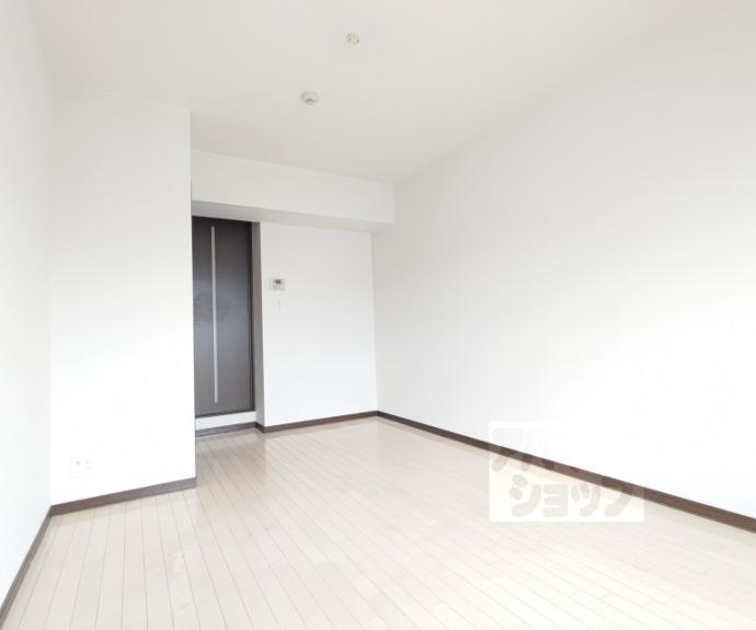 【グロリアス八条】間取