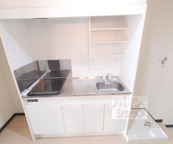 【グロリアス八条】間取