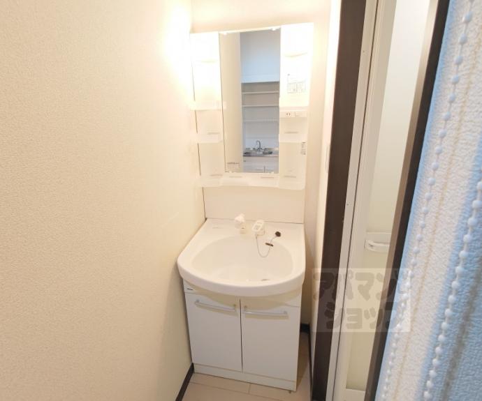 【グロリアス八条】間取