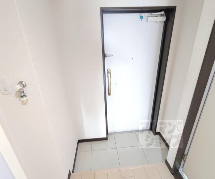 【グロリアス八条】間取