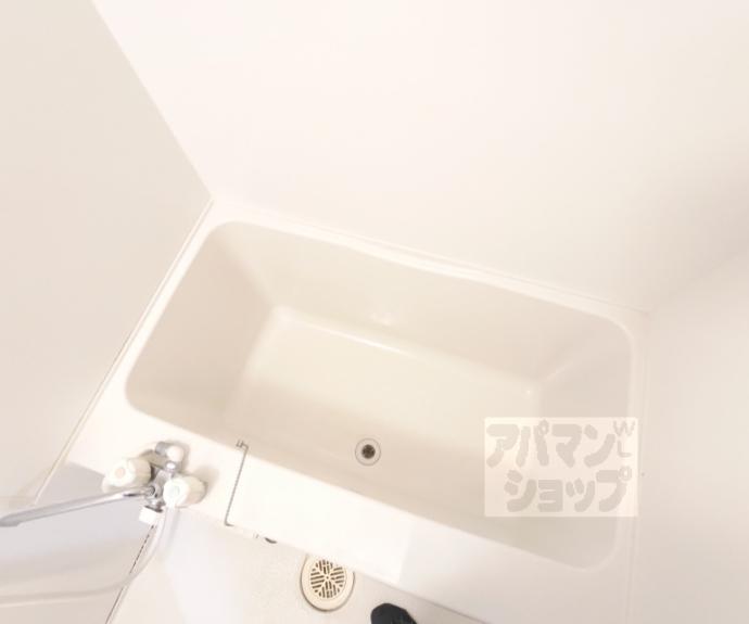 【グロリアス八条】間取