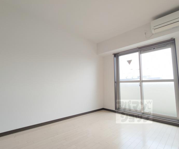 【グロリアス八条】間取