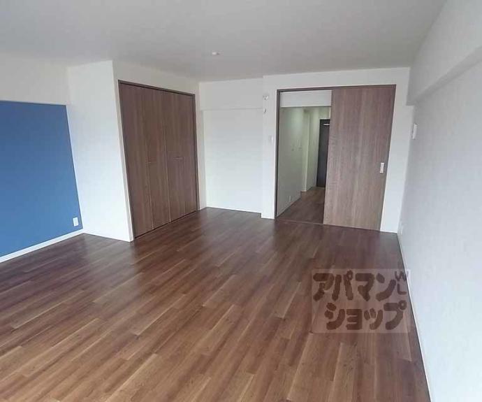 【二条プラザ】間取