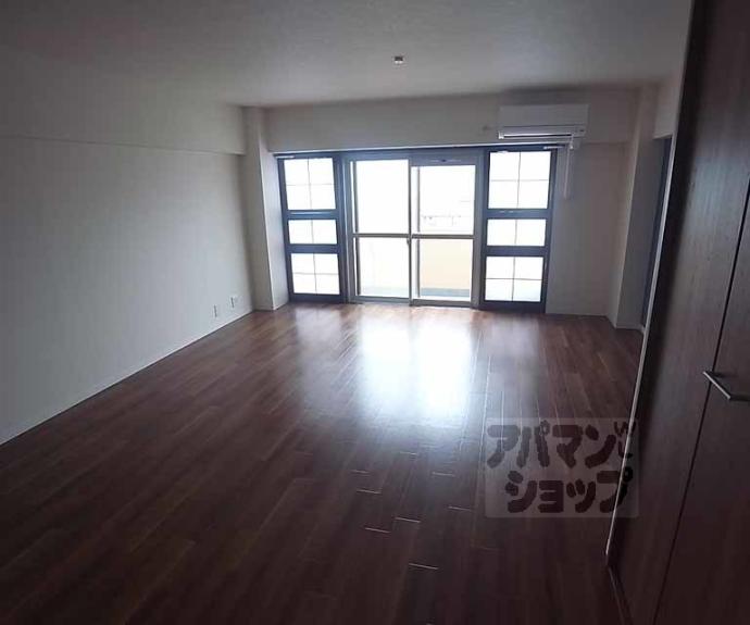 【二条プラザ】間取