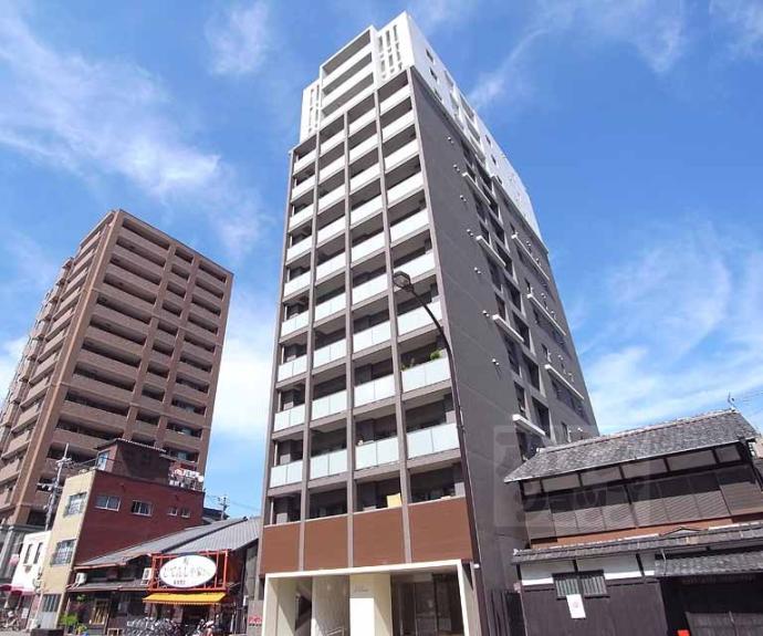 【ＩＬ　ＲＯＳＳＯ堀川六角】間取