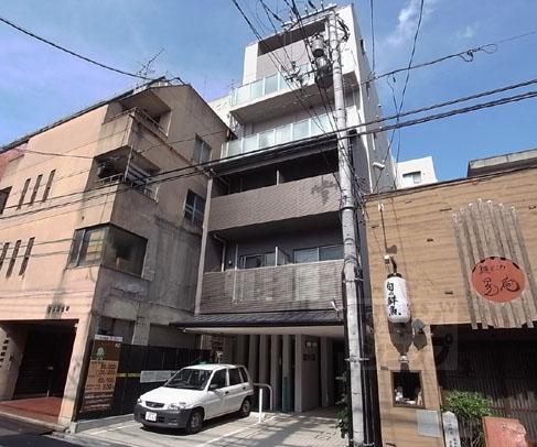 エベンエゼル三条