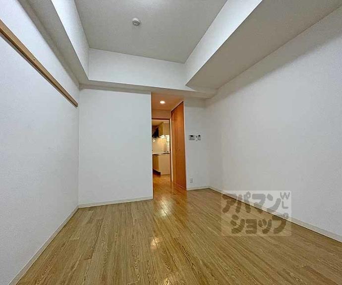 【エベンエゼル三条】間取