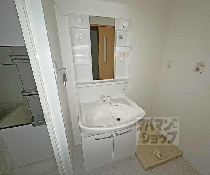 【エベンエゼル三条】間取