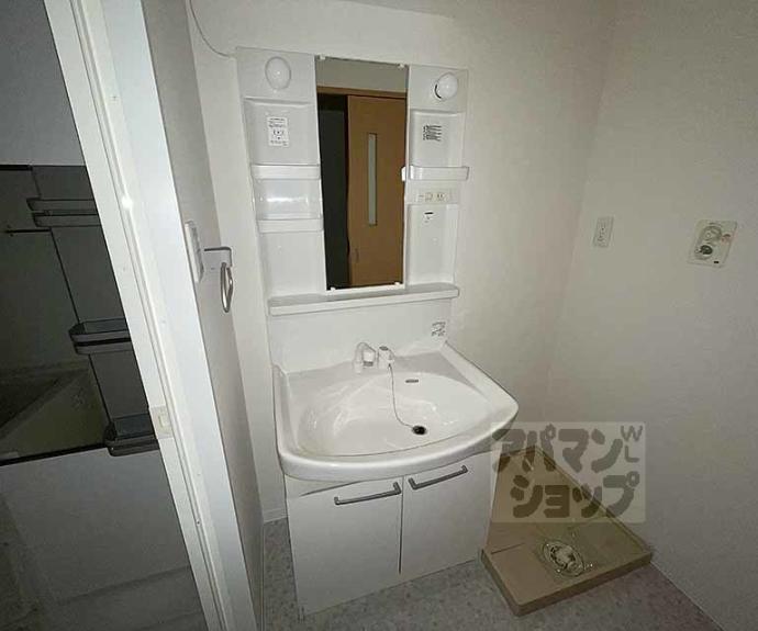 【エベンエゼル三条】間取