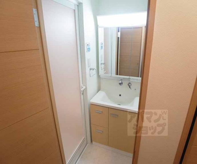 【フェミネンス御所西】間取