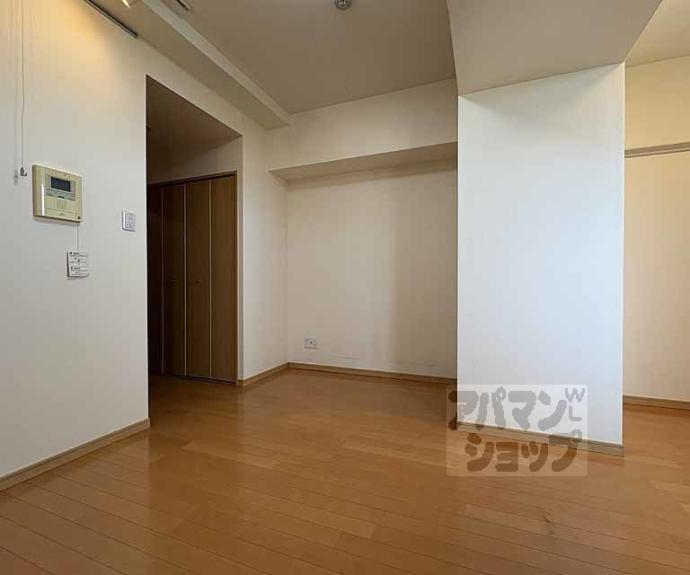 【フェミネンス御所西】間取