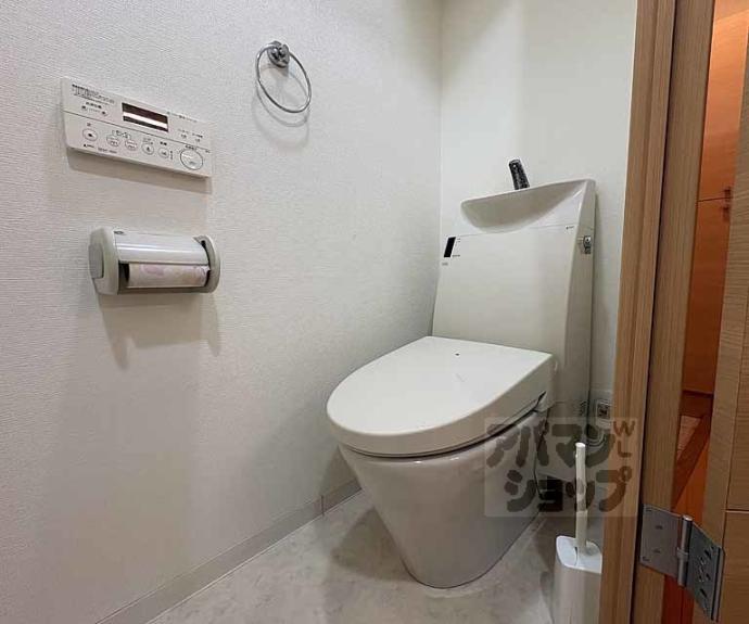 【フェミネンス御所西】間取