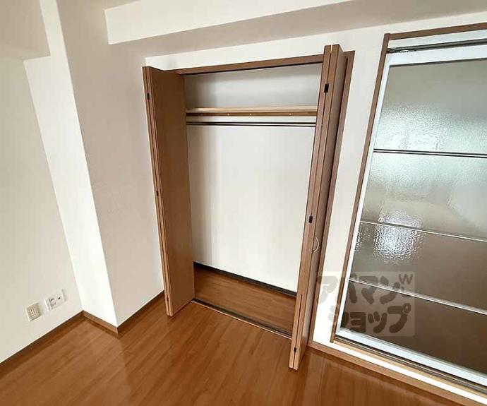 【グランレブリー室町六角】間取