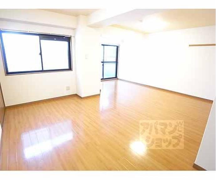 【グランレブリー室町六角】間取