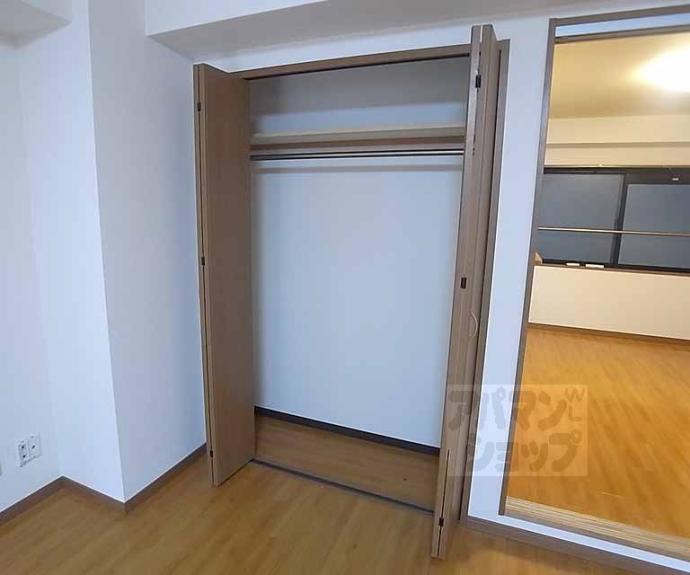 【グランレブリー室町六角】間取